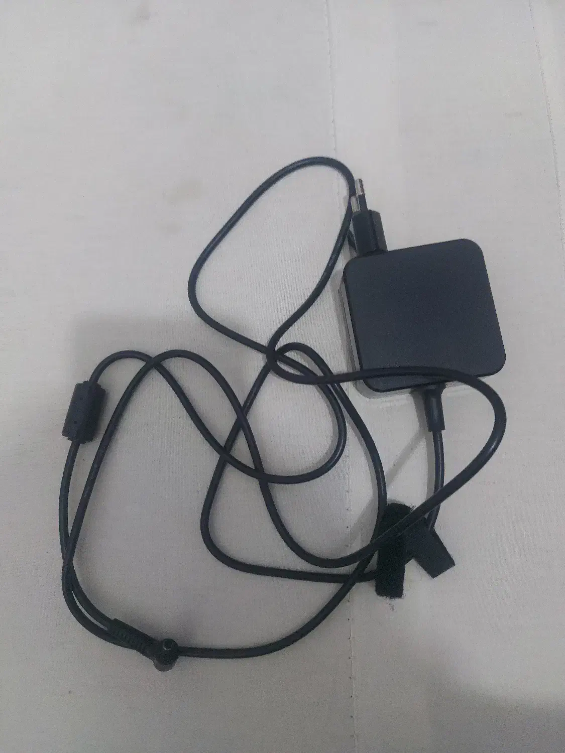 شارژر لپتاپ کابل hdmi و کاور ضربه گیر لپتاپ|قطعات و لوازم جانبی رایانه|پاکدشت, پاکدشت (مامازند)|دیوار