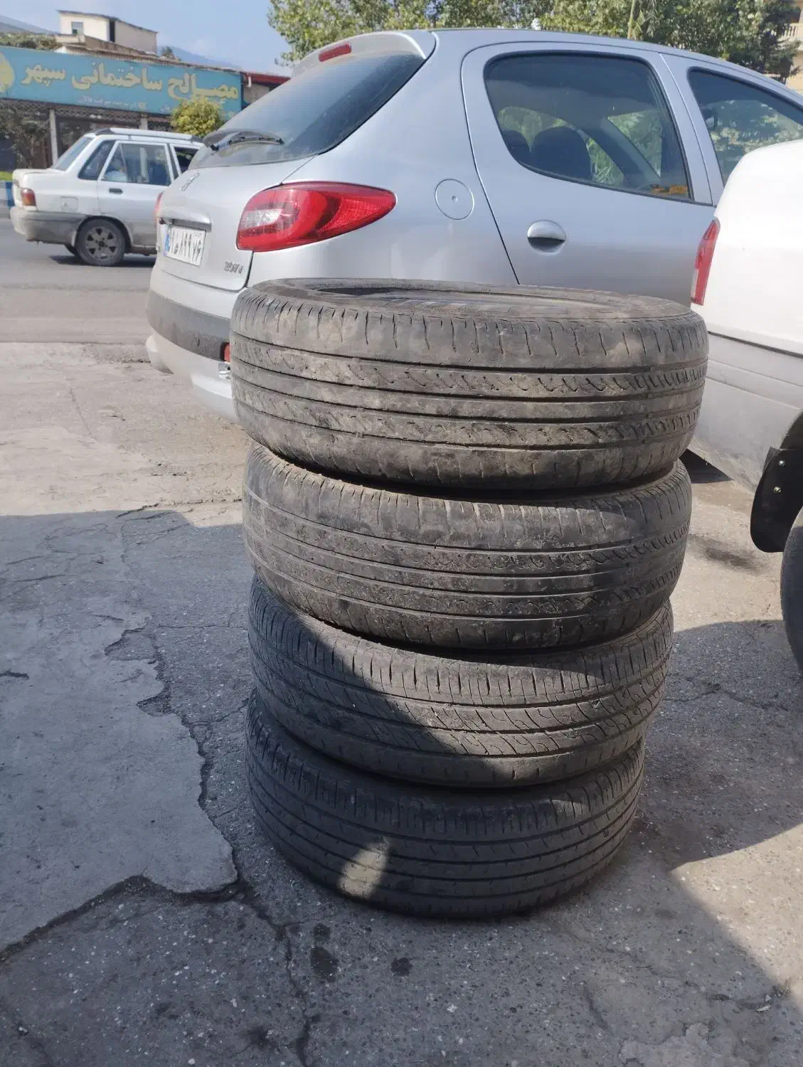 چهار حلقه رینگ و لاستیک|خدمات موتور و ماشین|تالش, هشتپر|دیوار