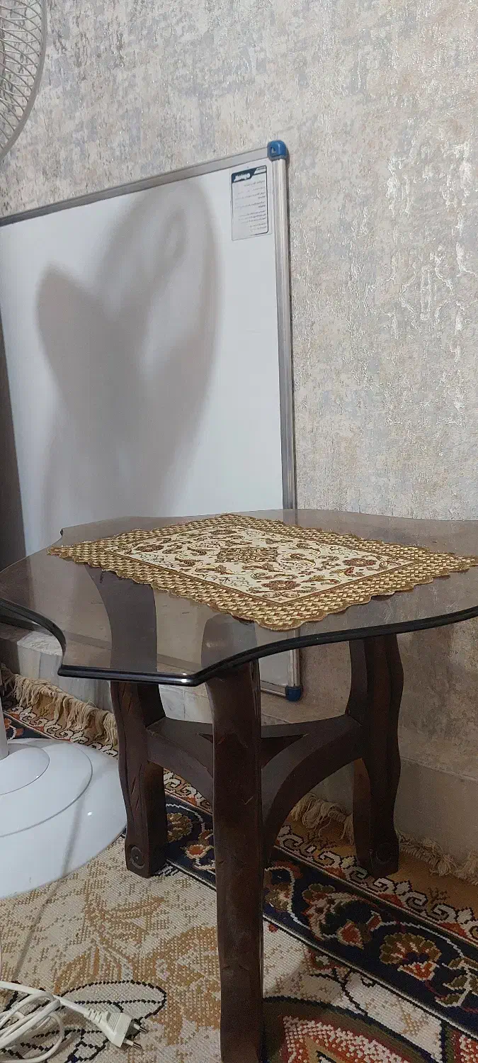 دوعدد میز عسلی و یک میز جلو مبلی|مبلمان خانگی و میز عسلی|آران و بیدگل, |دیوار