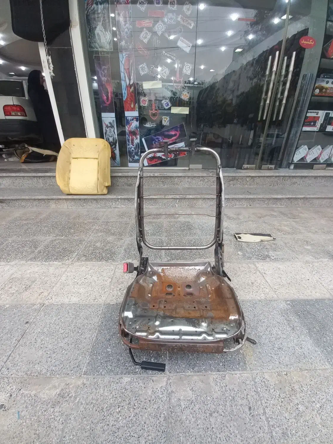 تعمیر صندلی و تعویض فوم فنر|خدمات موتور و ماشین|بوشهر, |دیوار