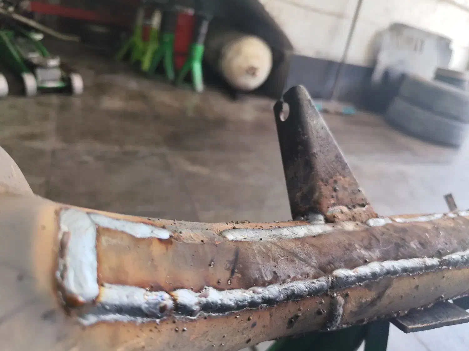 اریسان.کارا.مزداپوسته دفرانسیال تابگیری.تقویت.جوش|خدمات موتور و ماشین|مشهد, الهیه|دیوار