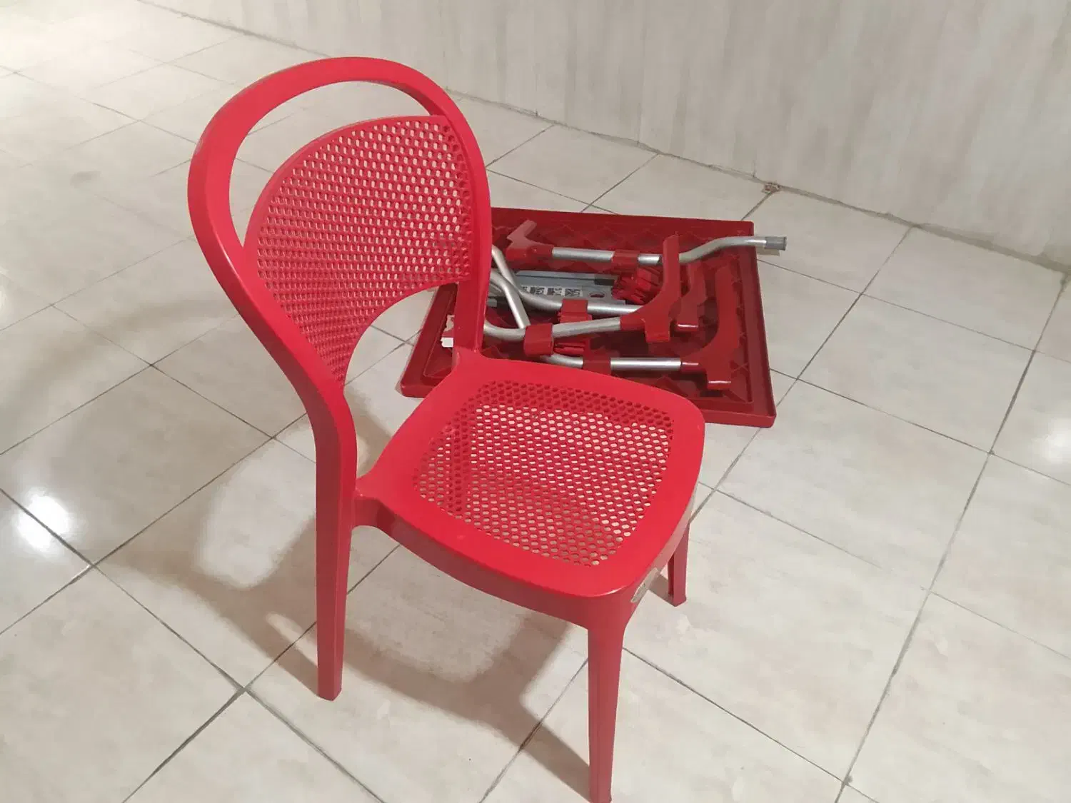 میز و صندلی بادوام|میز و صندلی غذاخوری|ایلخچی, |دیوار