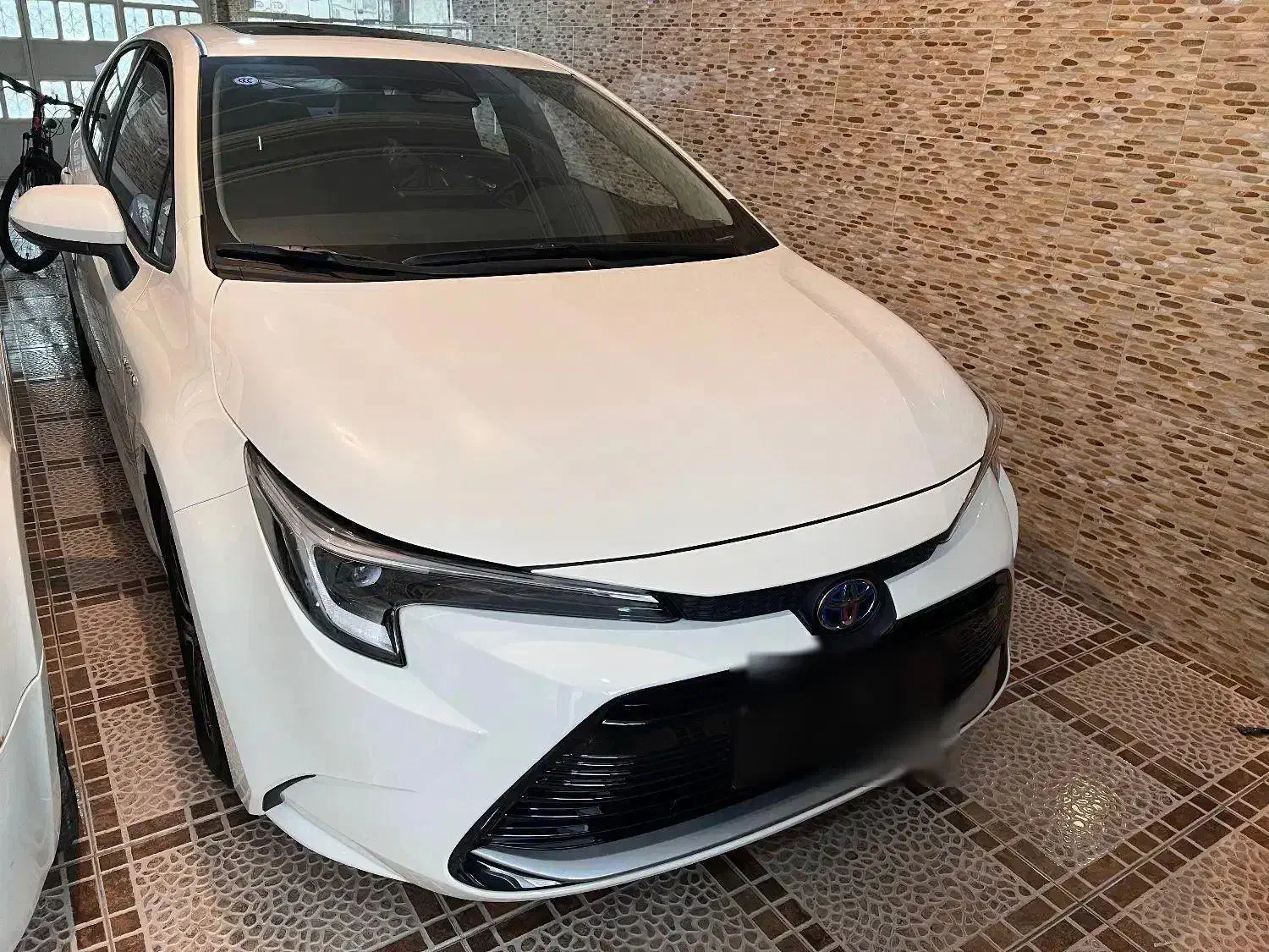 تویوتا لوین۱۸۰۰ هیبرید ۲۰۲۴|خودرو سواری و وانت|تبریز, |دیوار