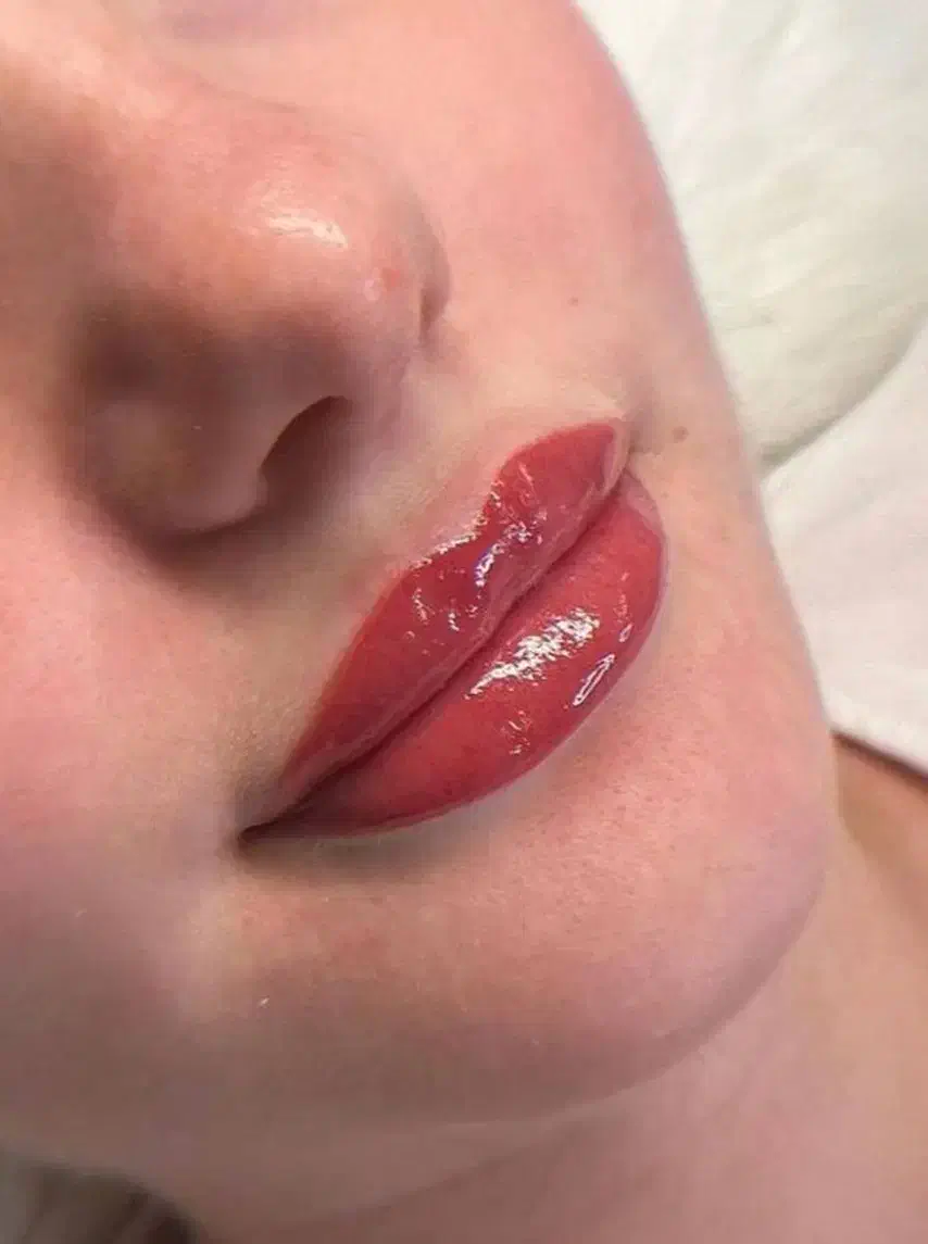 آرایش دائم و تتو صورت صدرا|استخدام درمانی، زیبایی، بهداشتی|صدرا-فارس, فاز ۱|دیوار