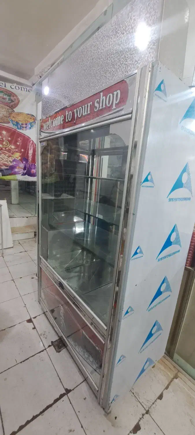 یخچال ایستاده ویترینی|فروشگاه و مغازه|قم, ولیعصر|دیوار