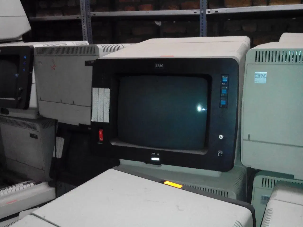 مین فریم آی بی ام Main Frame IBM|مودم و تجهیزات شبکه|تهران, شهرک چیتگر|دیوار