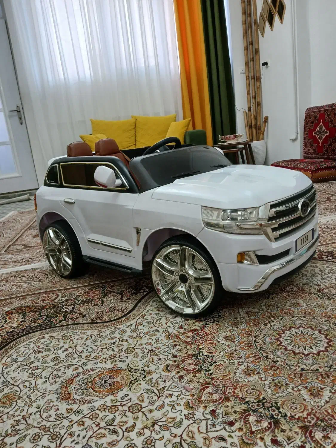 ماشین شارژی|اسباب‌بازی بچه|سنندج, |دیوار