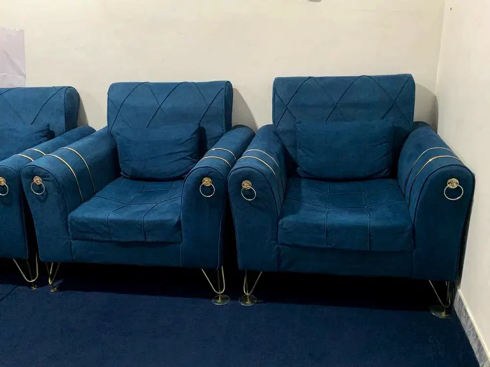 تعدادی وسایل خانه|فرش|کرمانشاه, |دیوار