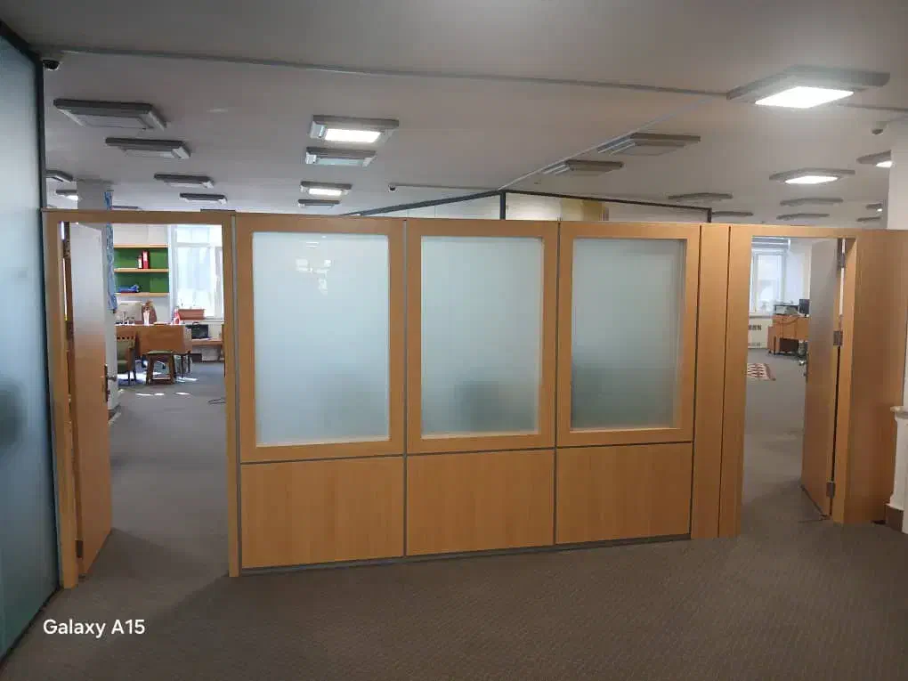 طراحی و اجرای دکوراسیون اداری پارتیشن میز و کمد|خدمات پیشه و مهارت|تهران, طرشت|دیوار