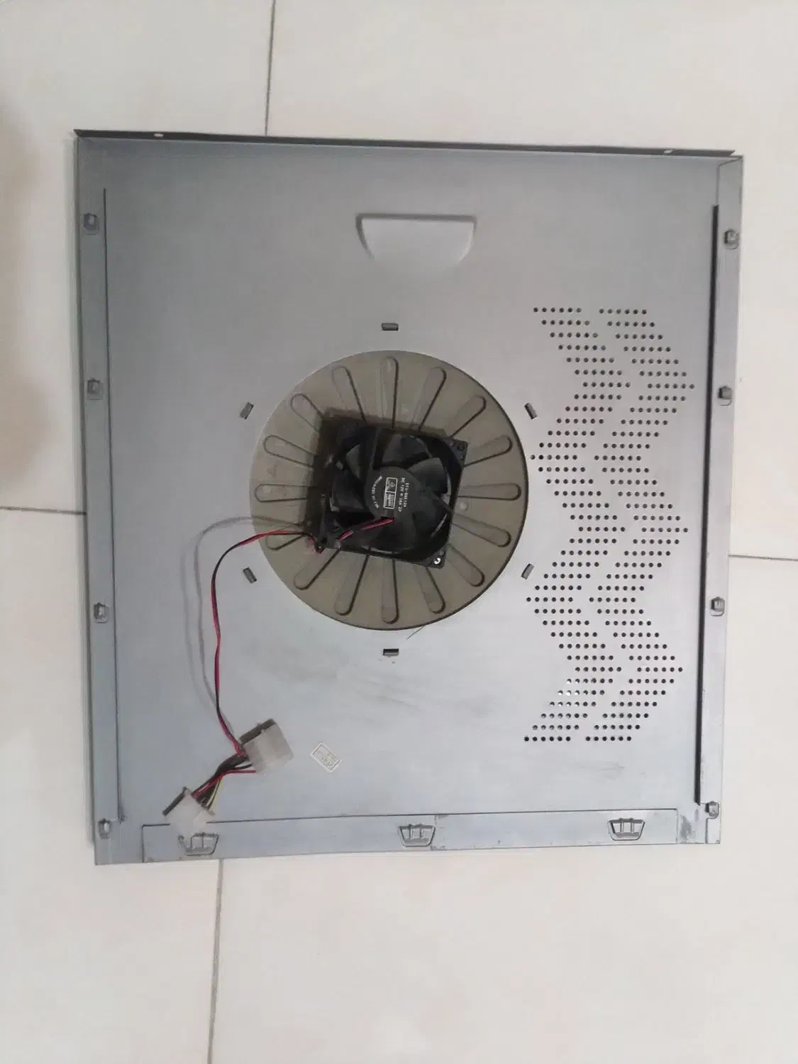 کیس نقره ای بزرگ، همراه پاور|قطعات و لوازم جانبی رایانه|قوچان, |دیوار