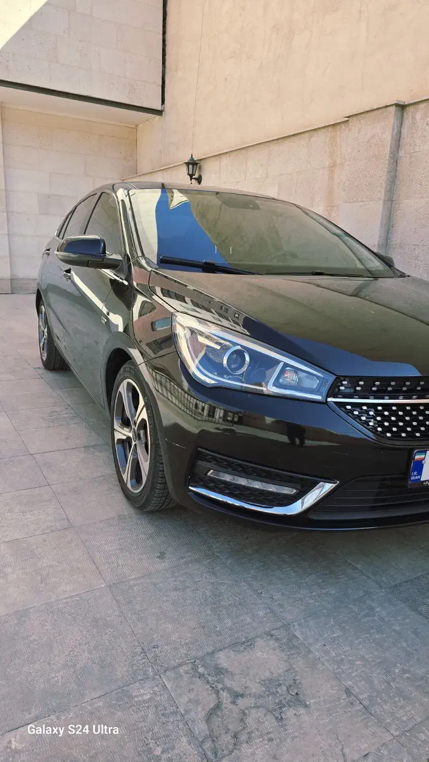 اریزو  5ie|خودرو سواری و وانت|قم, سالاریه|دیوار