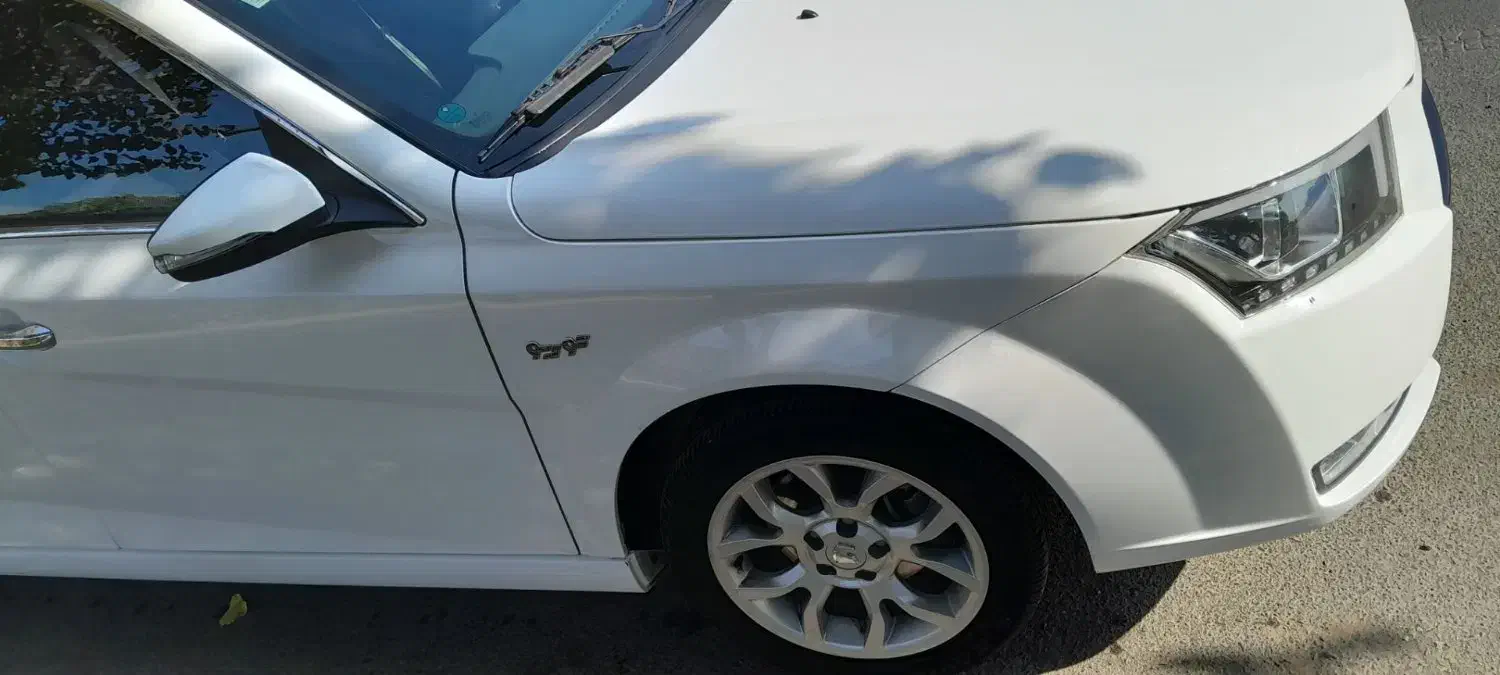 دنا پلاس توربو شارژ 1401 بی رنگ 6 دنده|خودرو سواری و وانت|تهران, شهرک آزادی|دیوار