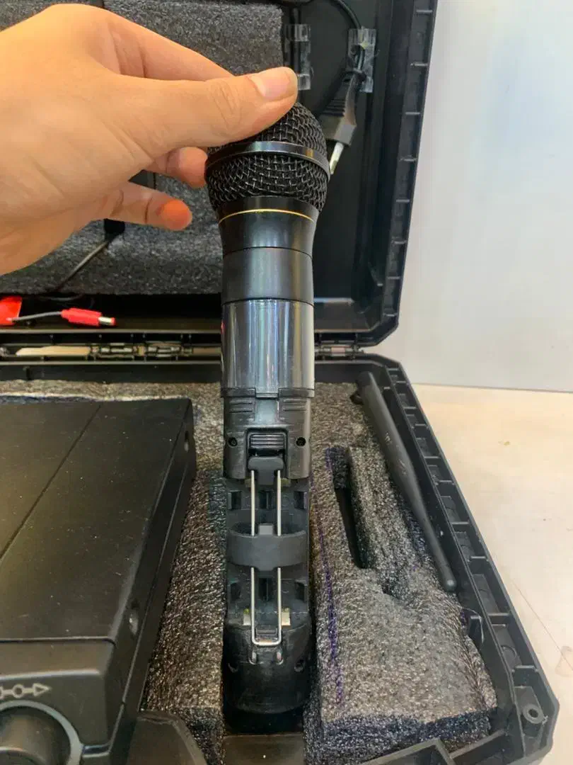 میکروفن بی سیم  AKg sr 4000 بیسیم دستی و یقه ای|سیستم صوتی خانگی|تهران, سازمان برنامه شمالی|دیوار