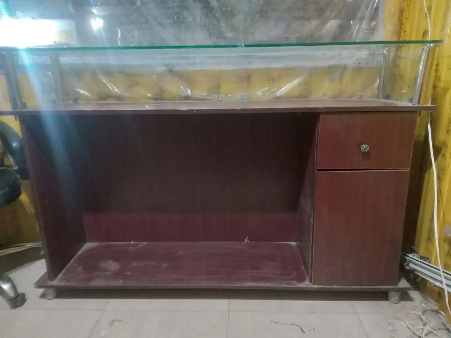 ویترین مغازه چوبی|فروشگاه و مغازه|ورامین, ورامین|دیوار