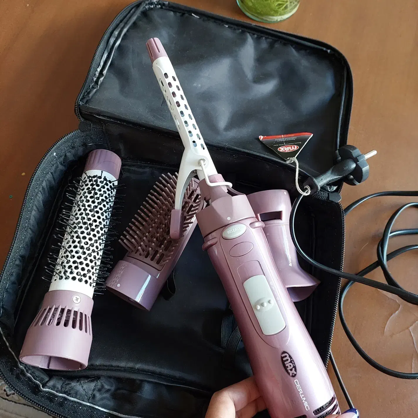 سشوار ۴ تکه مسافرتی مکس|آرایشی، بهداشتی، درمانی|شیراز, شهرک فرهنگیان|دیوار