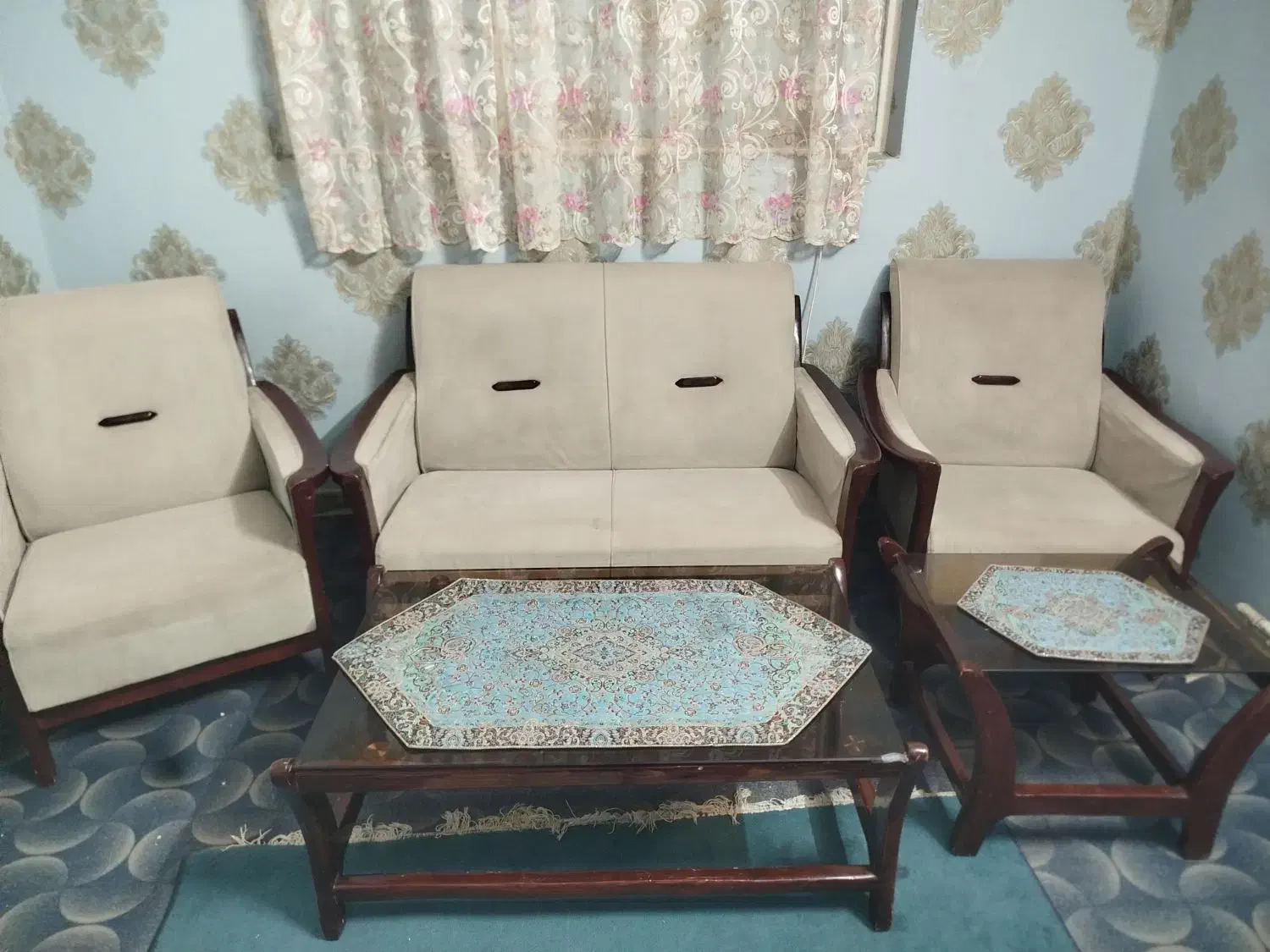 مبل کلاسیک کم جا|مبلمان خانگی و میز عسلی|ری, ولی آباد|دیوار