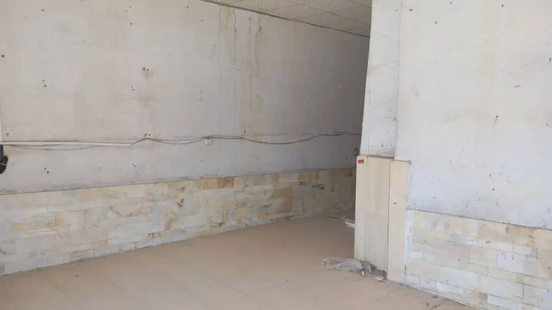 یک مغازه دو دهنه بر خیابان 17شهریور برای اجاره|اجارهٔ مغازه و غرفه|سیرجان, |دیوار