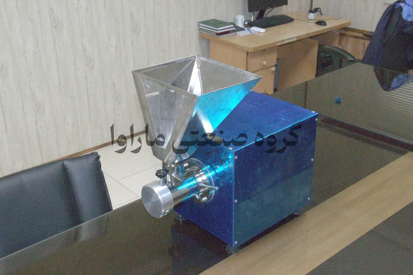 دستگاه کره گیر ارده گیری مغزیجات بادام زمینی فندق|ماشینآلات صنعتی|کرمان, |دیوار