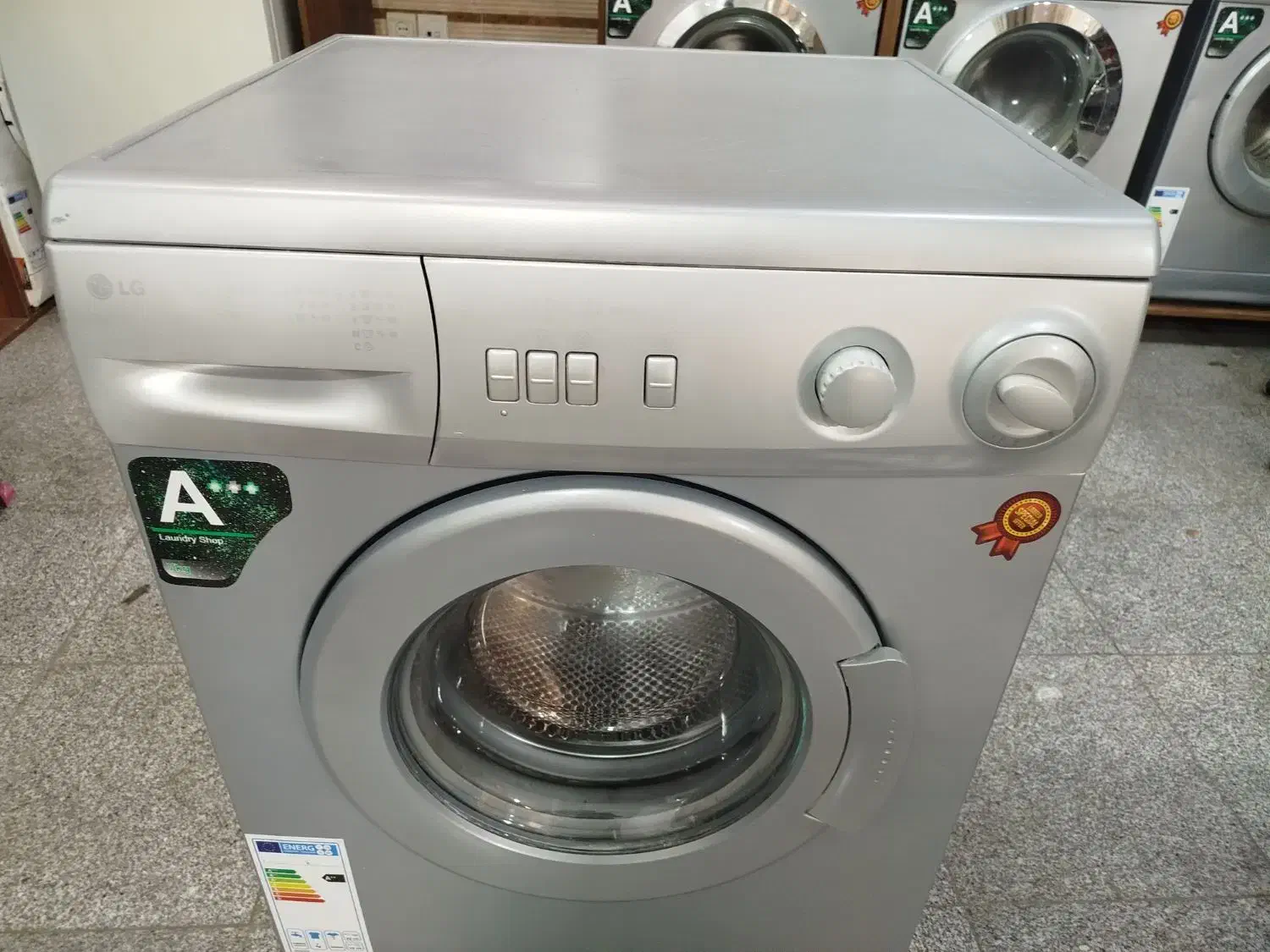 ماشین لباسشویی ال جی - LG|ماشین لباسشویی و خشک‌کن لباس|تهران, یافت آباد جنوبی|دیوار