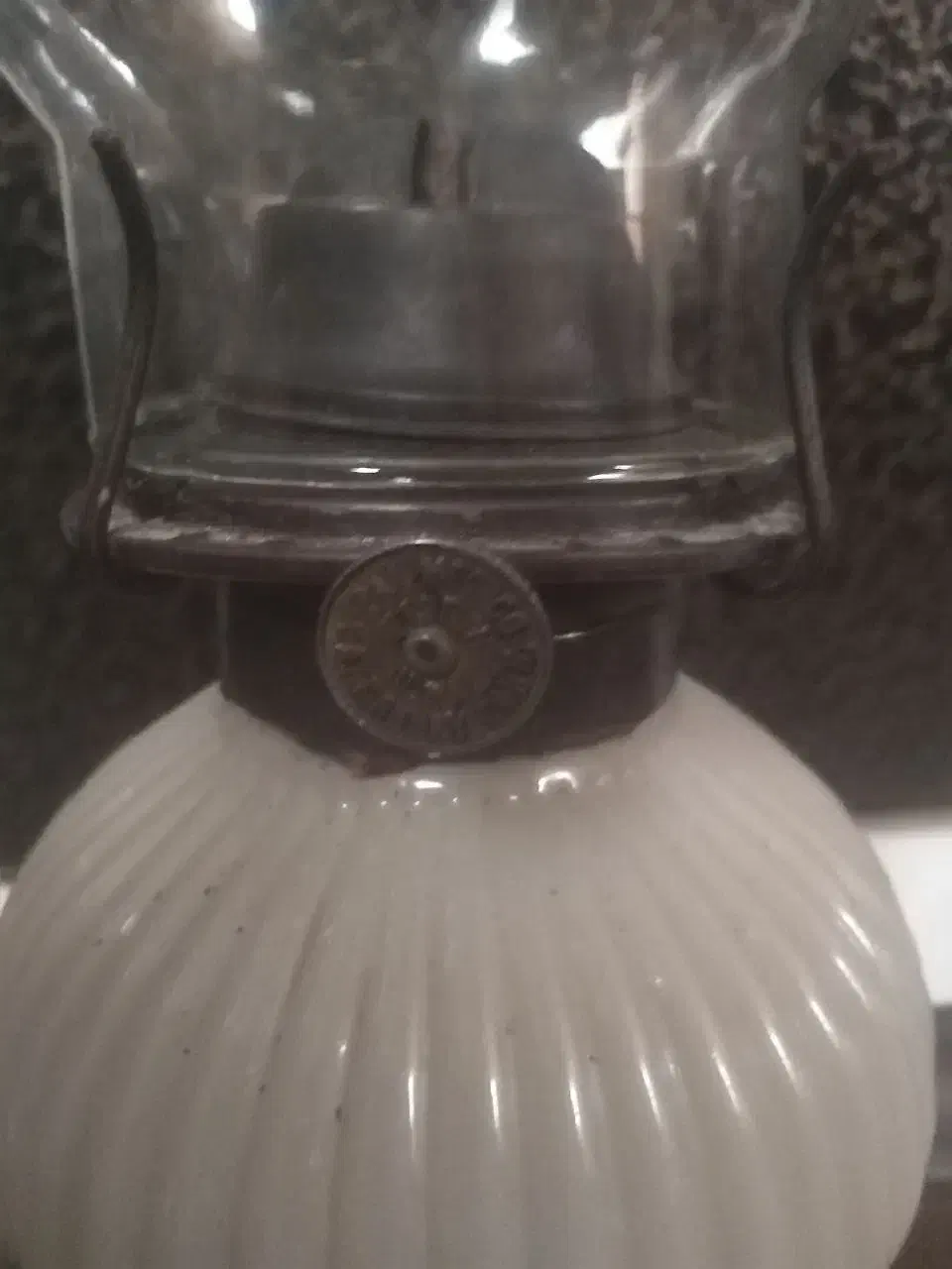 چراغ بارفتن قدیمی|کلکسیون اشیاء عتیقه|یزد, |دیوار