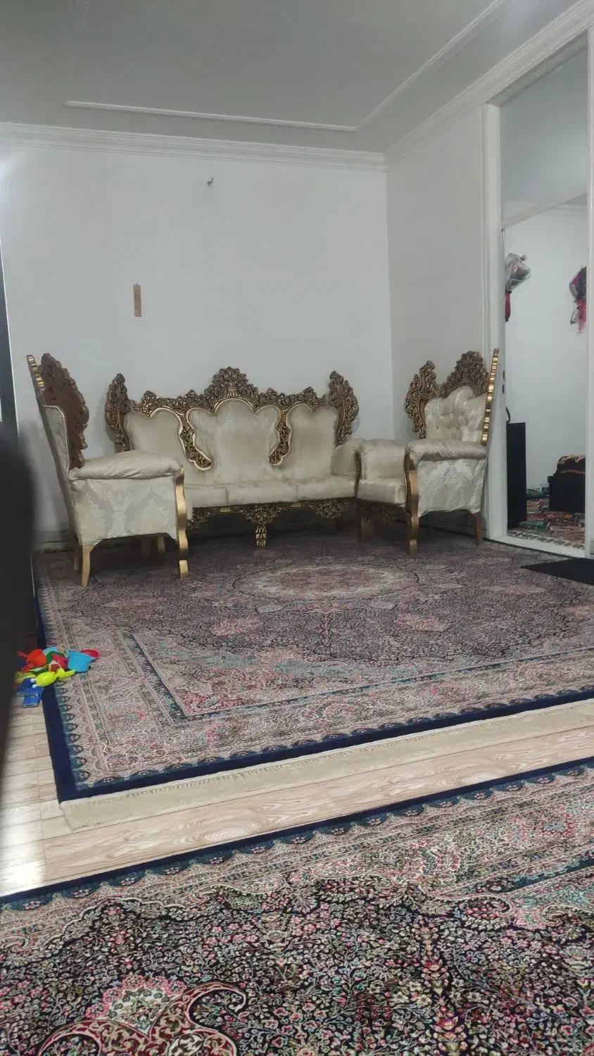 بدون پارگی وشکستگی تخفیف داده میشود|مبلمان خانگی و میز عسلی|کرمان, |دیوار