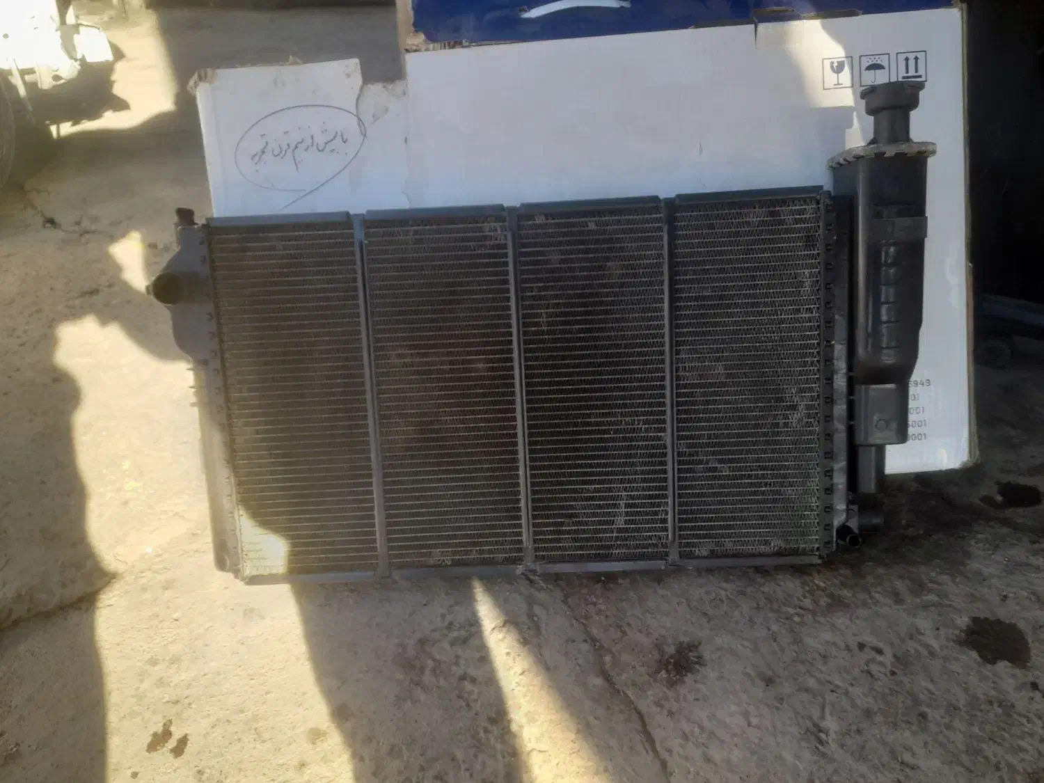 رادیاتور آب برنجه پژو و رادیاتور اریزو ۵ ،x22|قطعات یدکی و لوازم جانبی|کرمانشاه, |دیوار