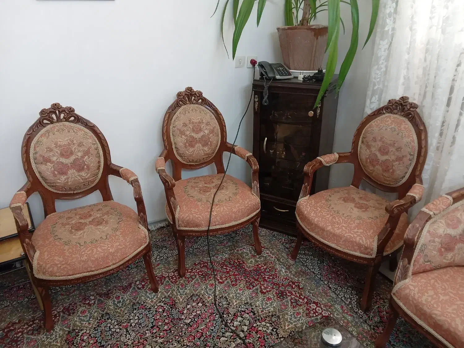 مبلمان سلطنتی کلاسیک|مبلمان خانگی و میز عسلی|گرمسار, |دیوار