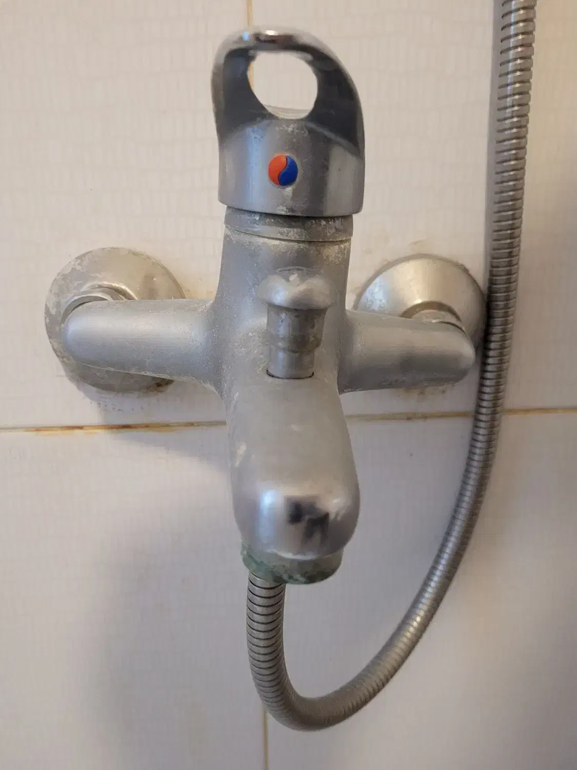 شیر تبدیل حمام قوپی خرابه کارکرده|لوازم حمام|رشت, چله خانه|دیوار