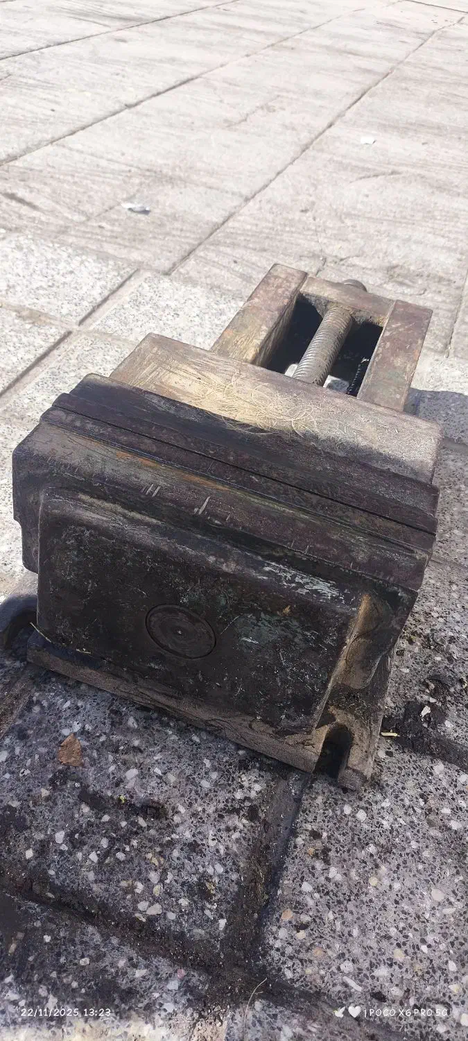 گیره دستگاه تراش|ابزارآلات|اشکذر, |دیوار