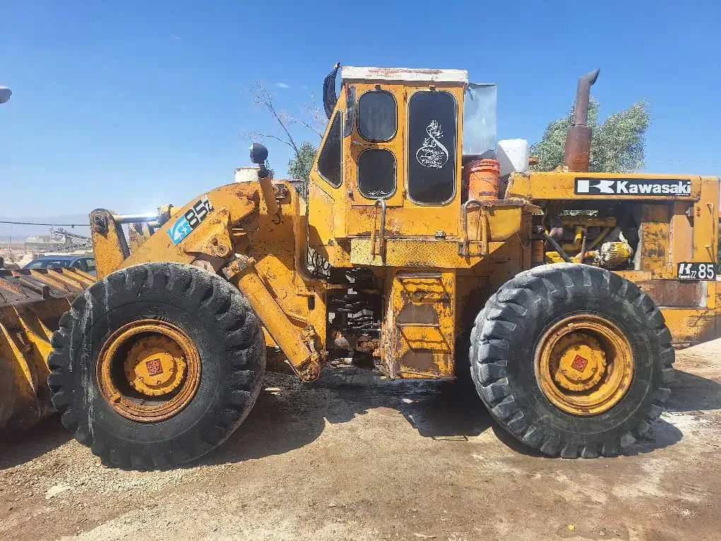 لودر کاوازاکی85Z|خودرو سنگین|شیراز, جمهوری|دیوار