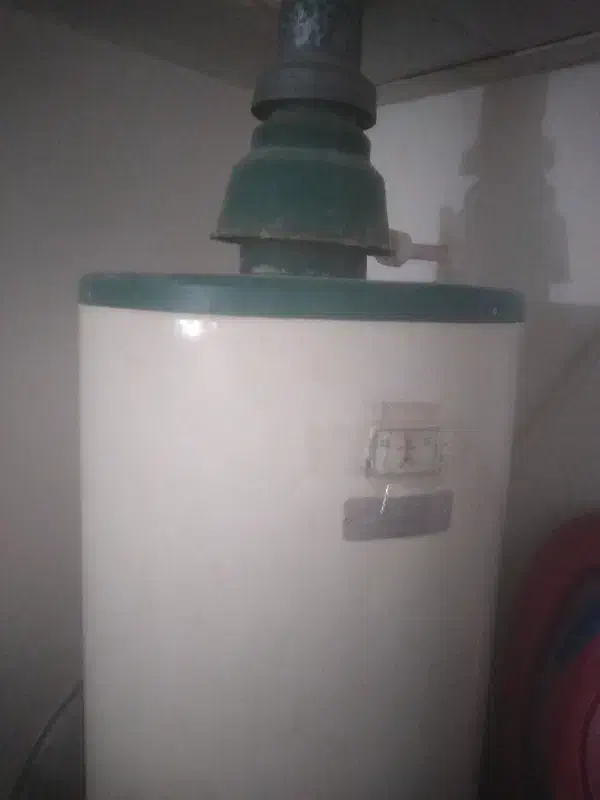 جوشکاری تخصصی آبگرمکن و انواع جوشکاری|خدمات پیشه و مهارت|دزفول, |دیوار