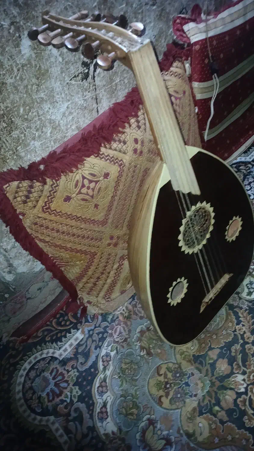 عود ترکی|سازهای سنتی|میناب, |دیوار