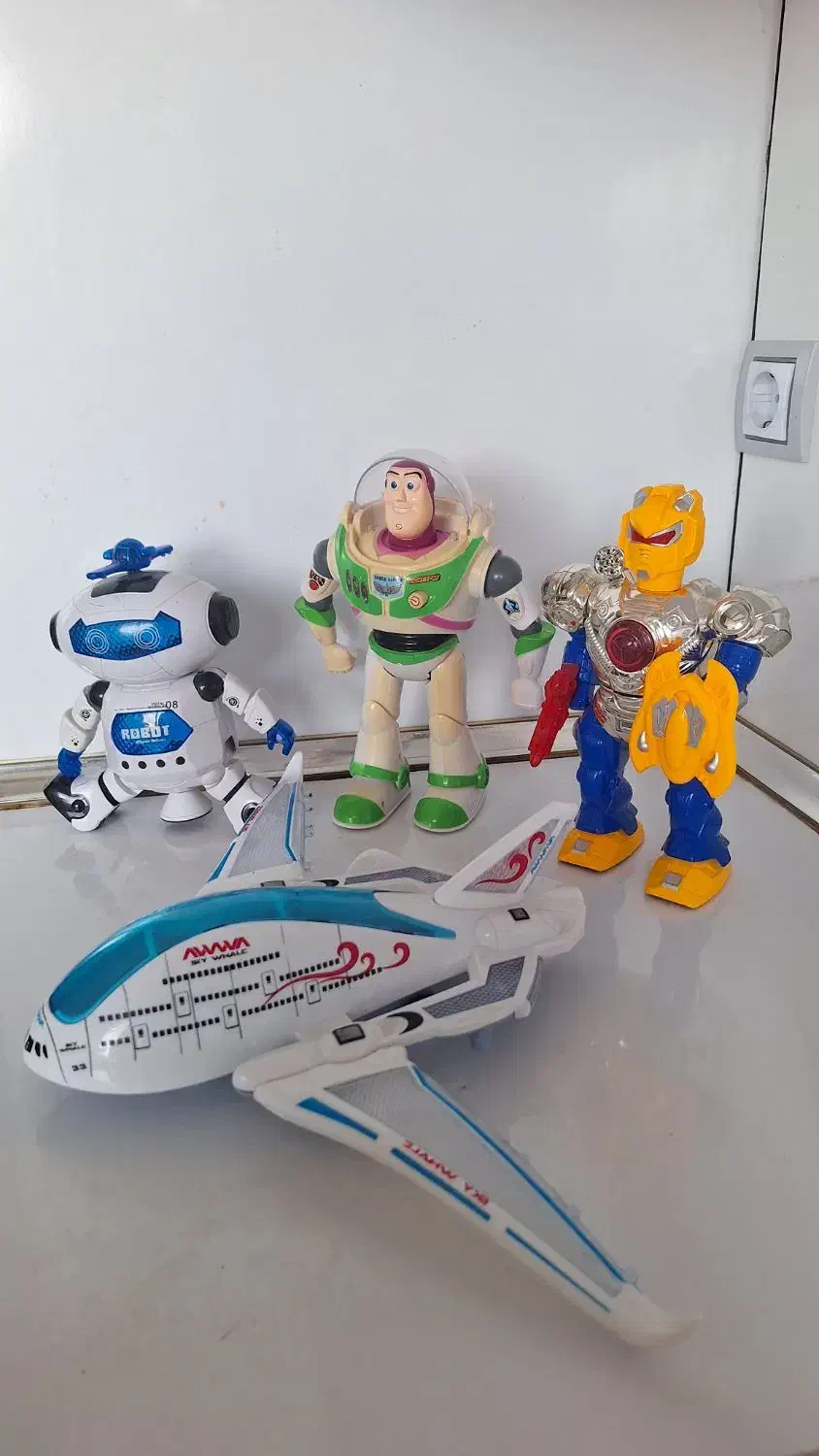 اسباب بازی های باتری خور جذاب|اسباب‌‌بازی|رشت, منظریه|دیوار