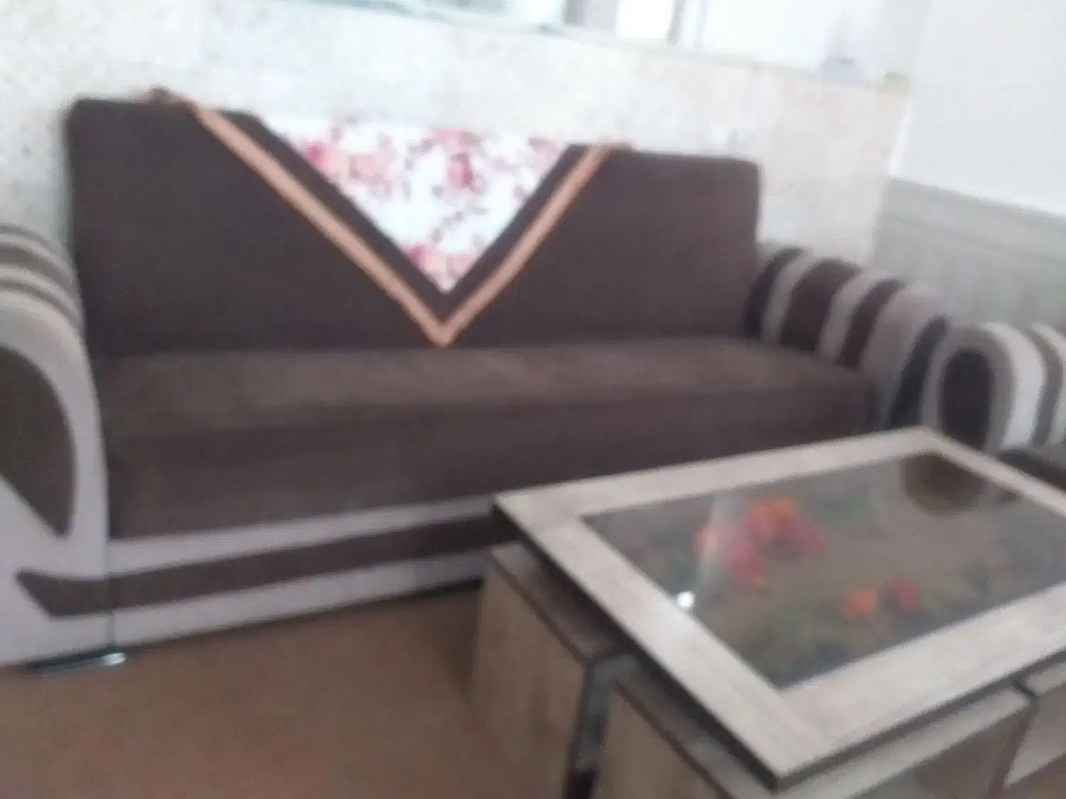 مبل تر وتمیز باعسلی فقط ۵ تومان با تخفیف|مبلمان خانگی و میز عسلی|مریوان, |دیوار
