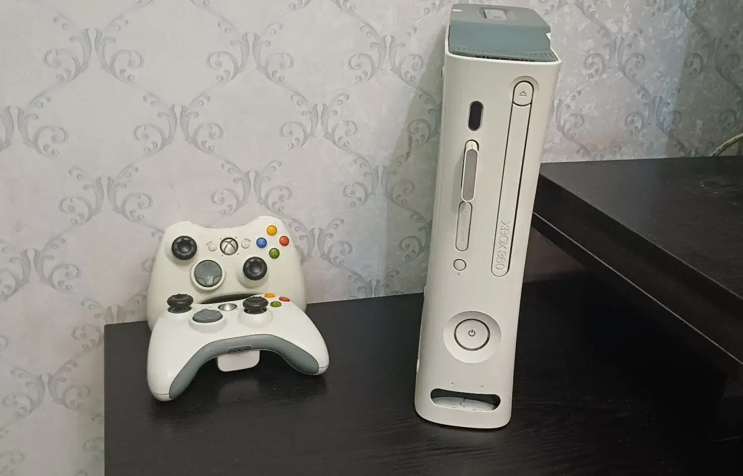 XBOX360 درحد نو ۲دسته|کنسول، بازی ویدئویی و آنلاین|قزوین, |دیوار