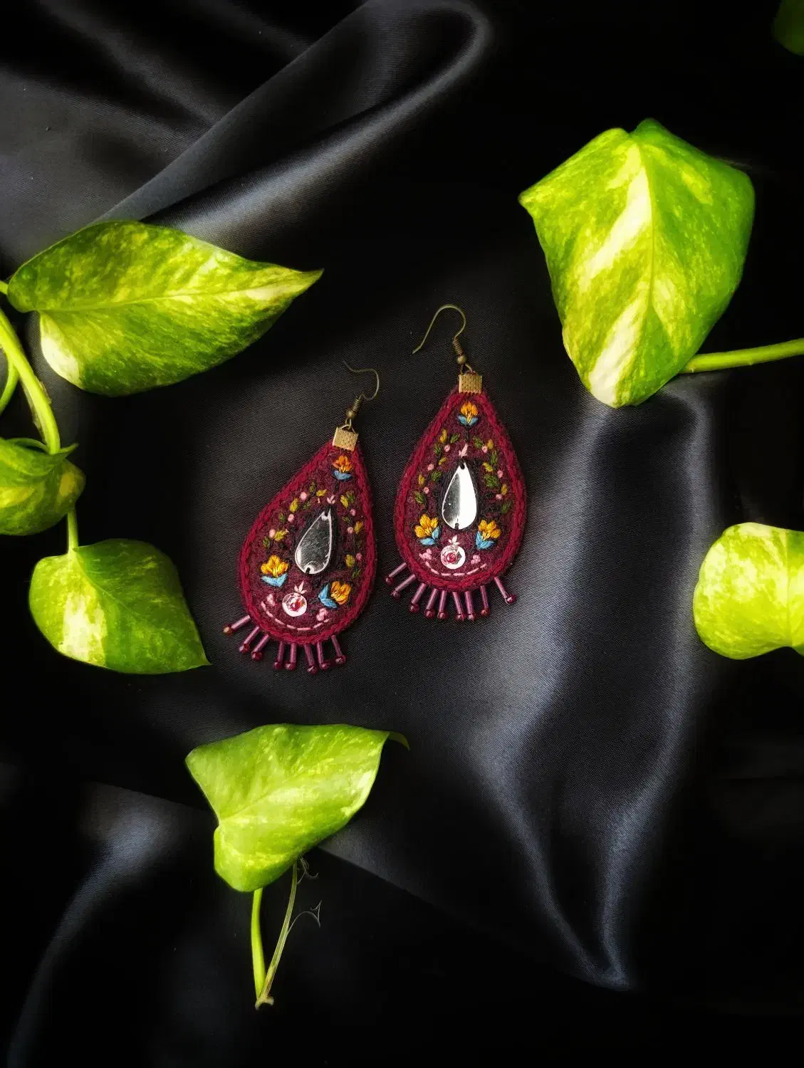 گوشواره|بدلیجات|شیروان (خراسان), |دیوار