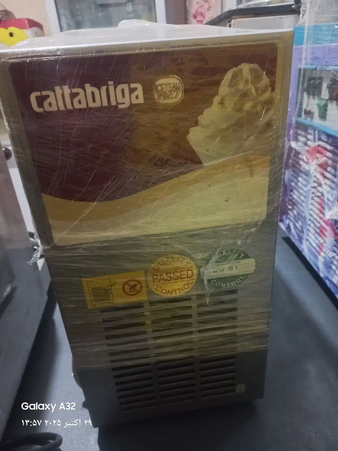 دستگاه گل خامه ایتالیایی و چند دستگاه قهوه سازا|کافی‌شاپ و رستوران|مشهد, مصلی (کارمندان اول)|دیوار