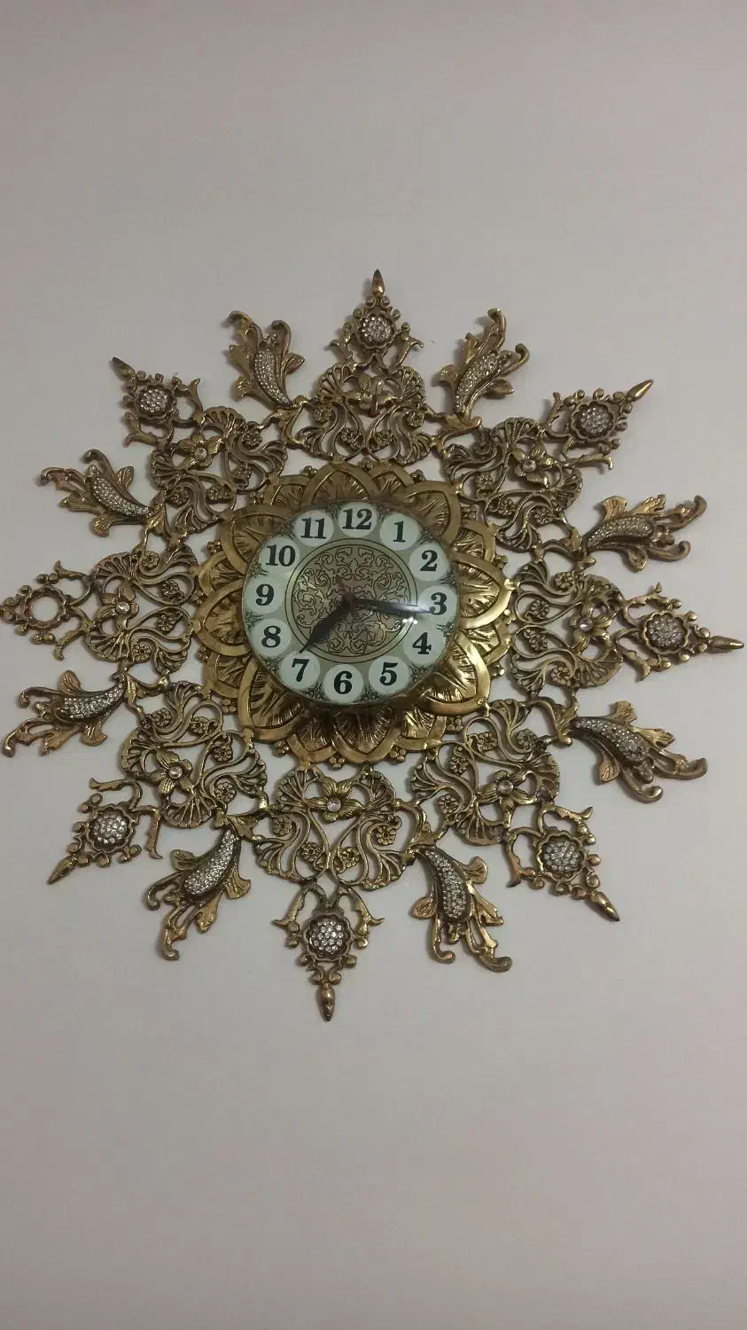 ساعت دیواری برنجی اصل|ساعت دیواری و تزئینی|تهران, نیکنام|دیوار