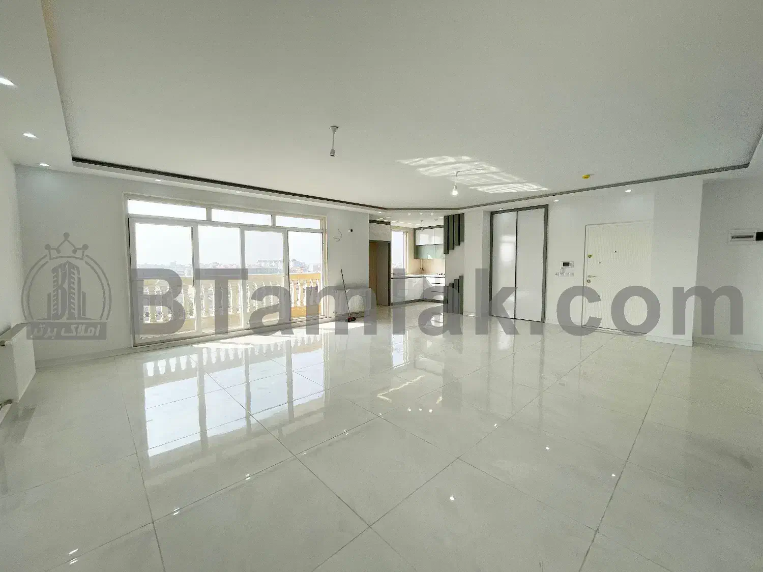 اجاره آپارتمان سه خواب نوساز دید دریا در پاسداران|اجارهٔ آپارتمان|بندر انزلی, پاسداران|دیوار