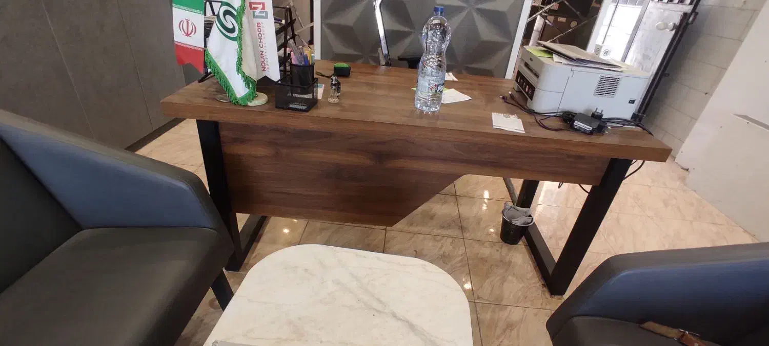 میز|میز تحریر و کامپیوتر|یزد, |دیوار