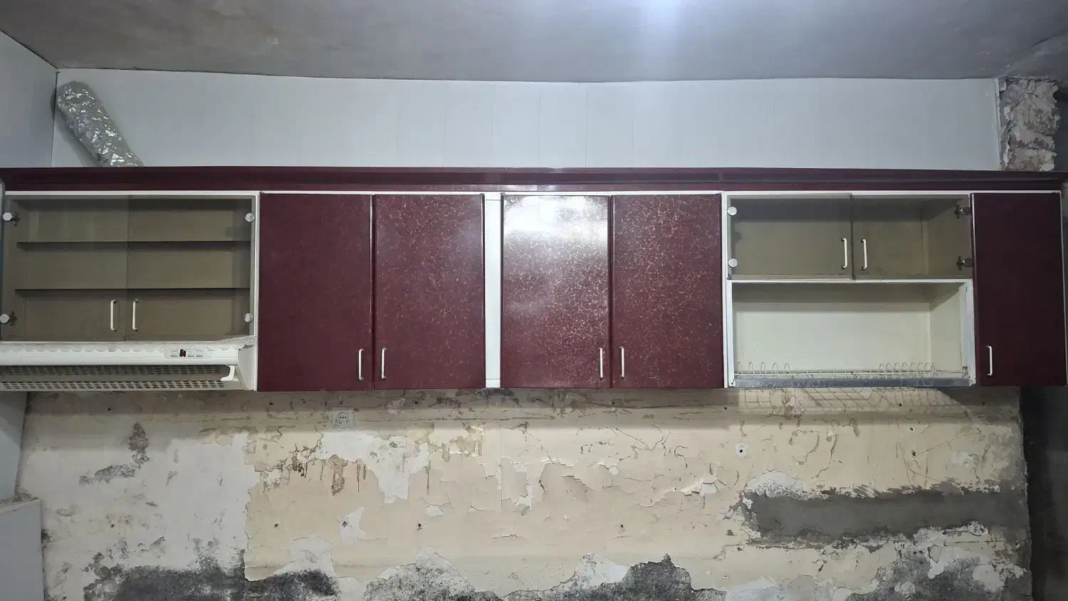 کابینت فلزی با هود و سینک|آب‌چکان و نظم‌دهنده ظروف|طرقبه, |دیوار