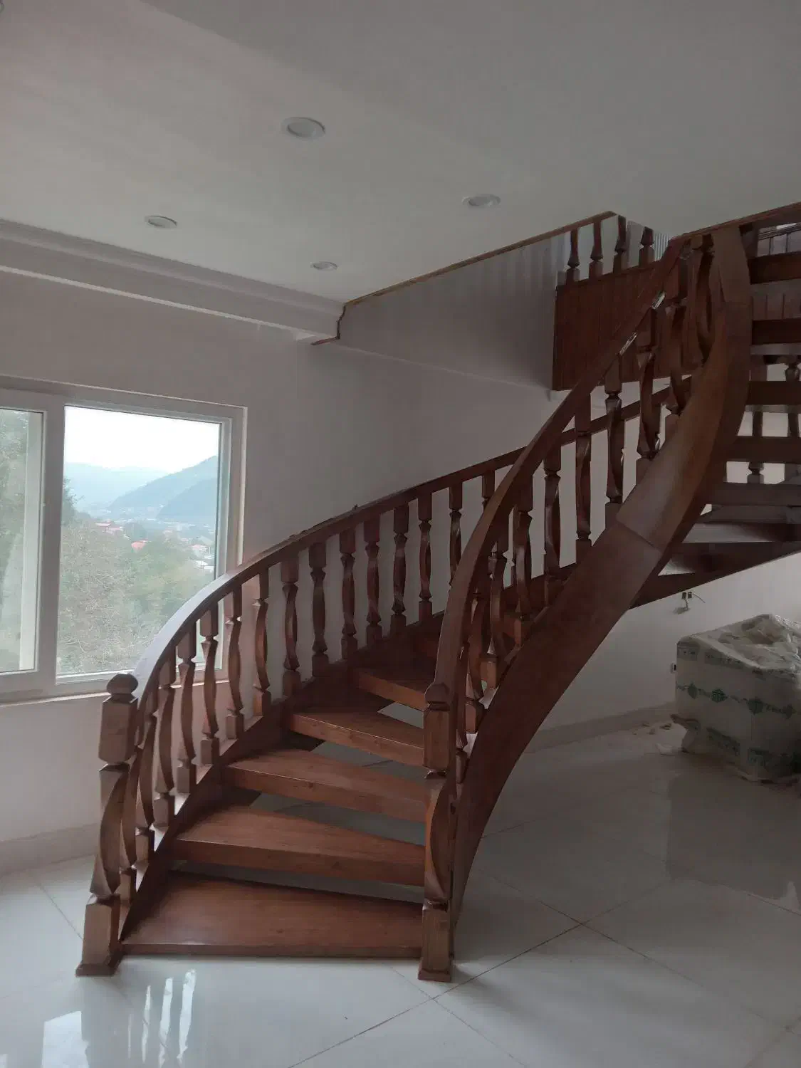 فقط وفقط چوب رنگ میزنیم|خدمات پیشه و مهارت|گلوگاه بابل (گلیا), |دیوار