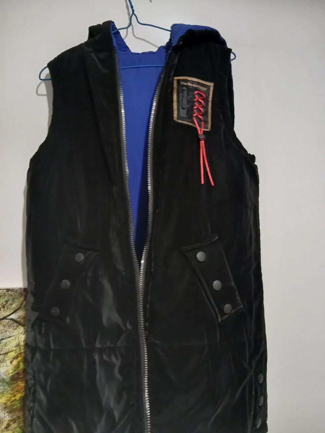 پافر دو رو نو|لباس|شیراز, لاله|دیوار