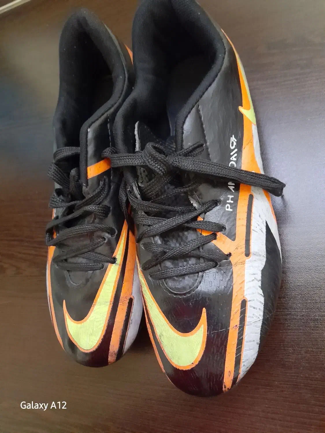 کفش مناسب چمن|تجهیزات ورزشی|اردبیل, |دیوار