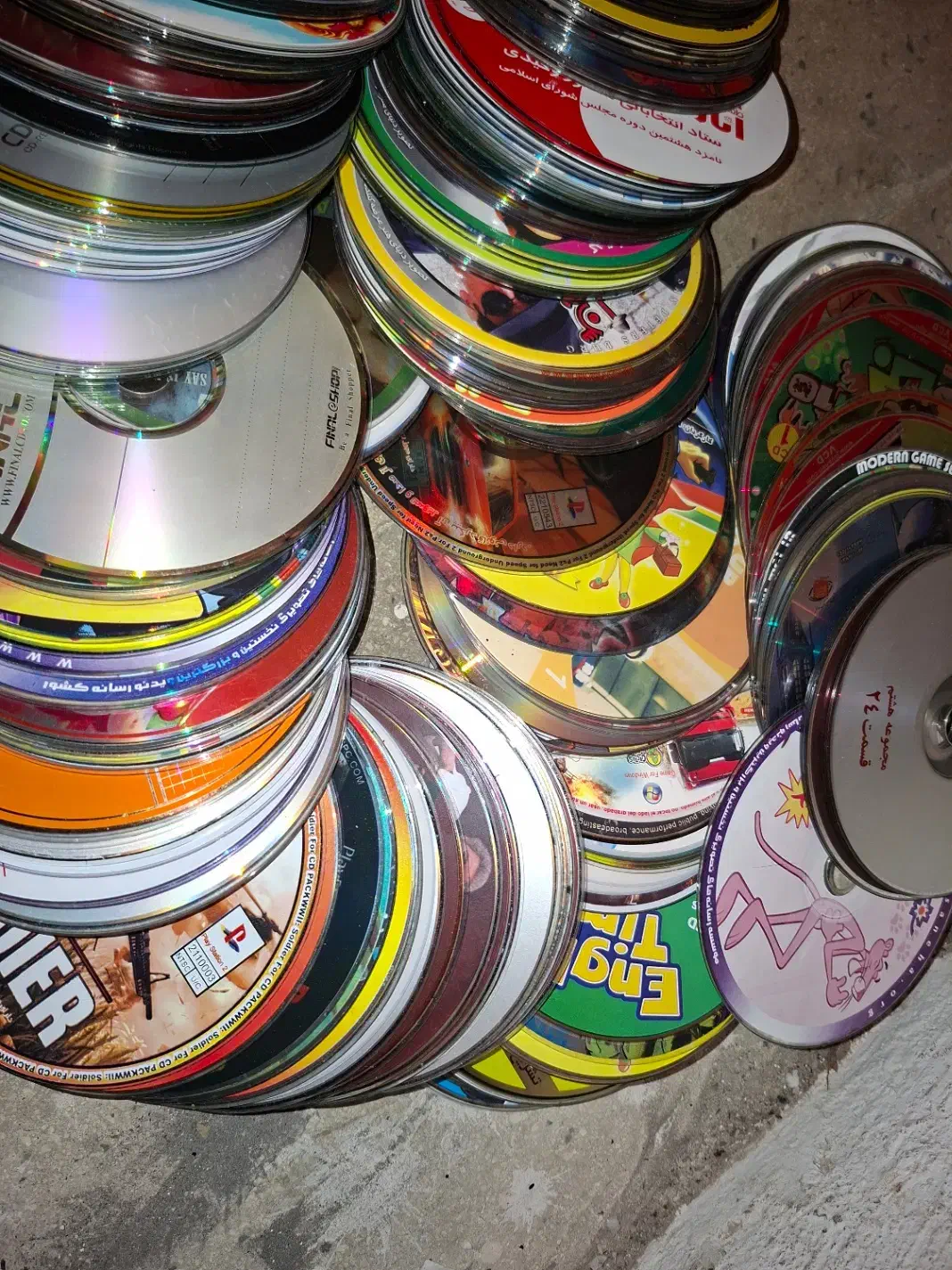 سی دی و دی وی دی سریال فیلم کارتون|فیلم و موسیقی|کرج, ساسانی (قلمستان)|دیوار