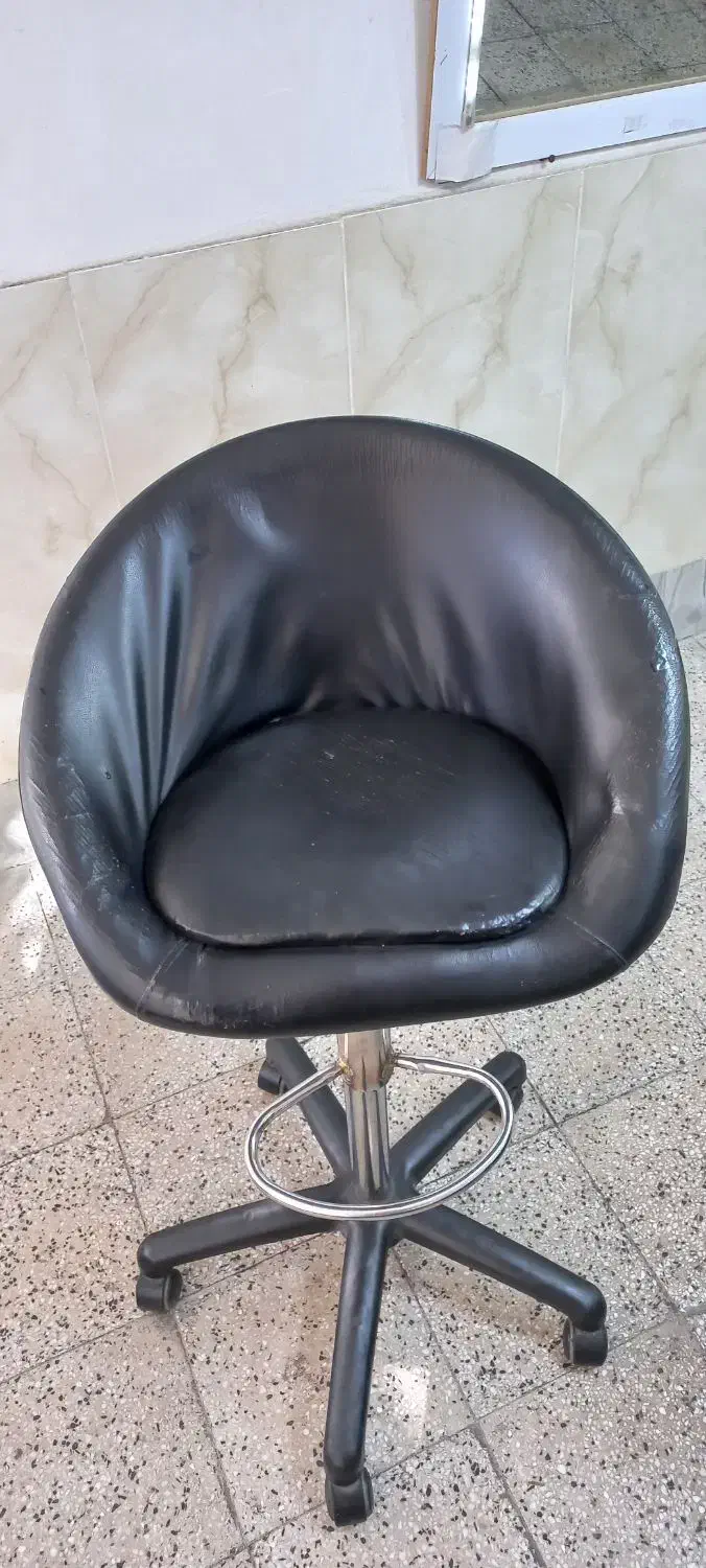 صندلی لگنی|صندلی و نیمکت|ملایر, |دیوار