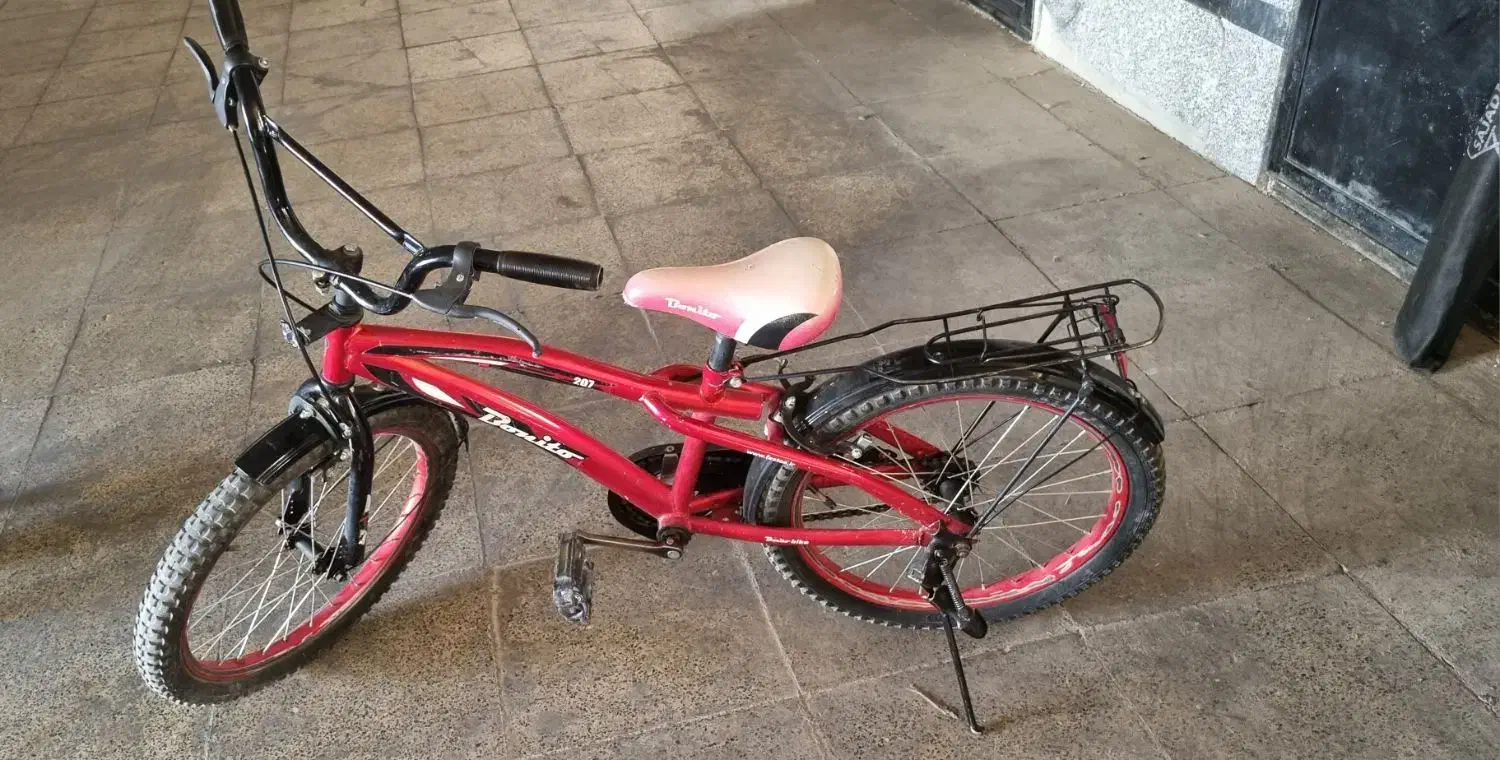 دوچرخه ۲۰|دوچرخه، اسکیت، اسکوتر|صدرا-فارس, فاز ۱|دیوار