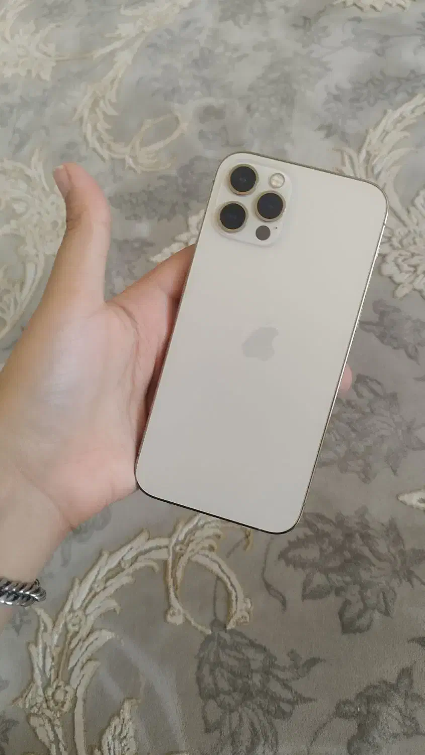 اپل iPhone 12 Pro با حافظهٔ ۲۵۶ گیگابایت|موبایل|خمین, |دیوار