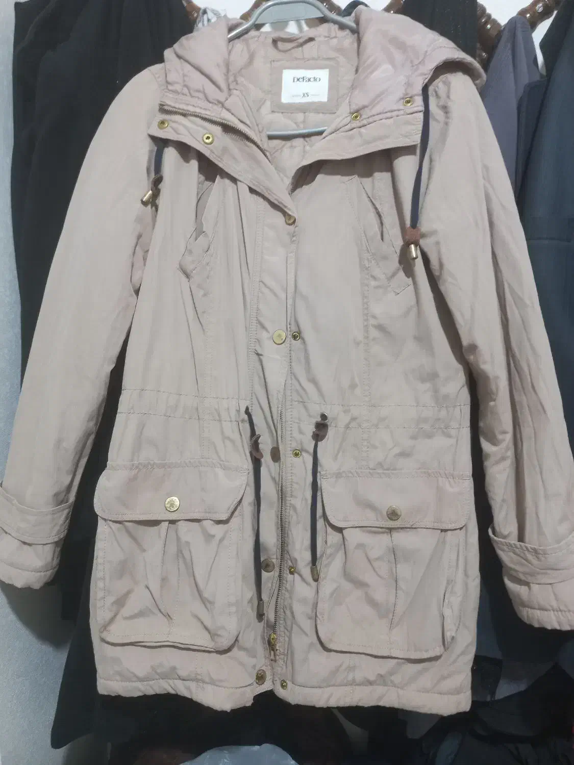 پالتو وکاپشن|لباس|آران و بیدگل, |دیوار