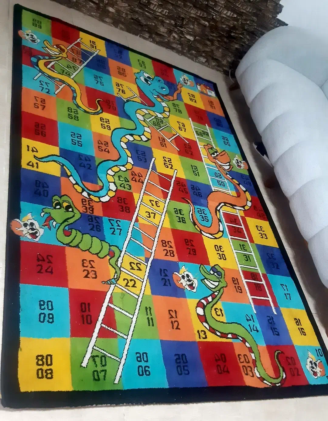 فرش مارپله ی تزیینی|فرش|رشت, کوی مهر|دیوار